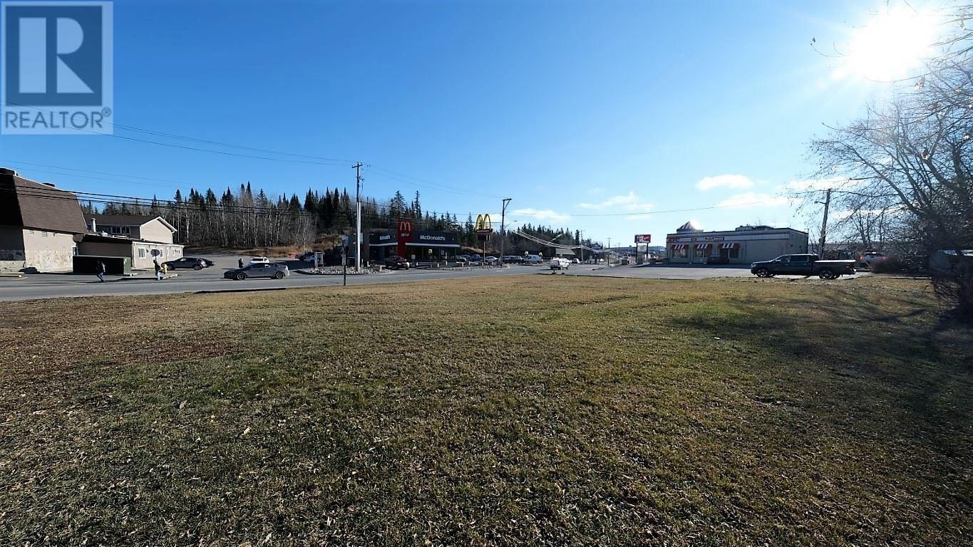 923 HIGHWAY 17 EAST Image 7