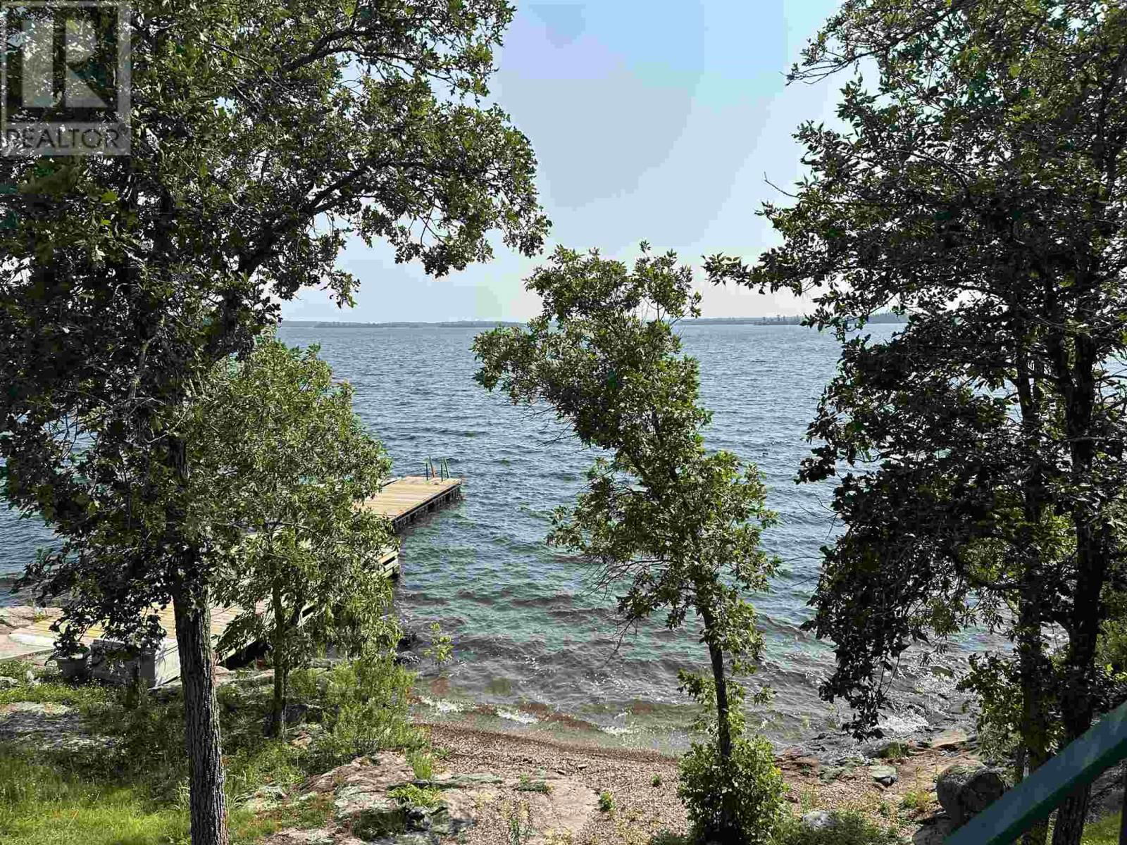 4 WOLF ISLAND Image 45