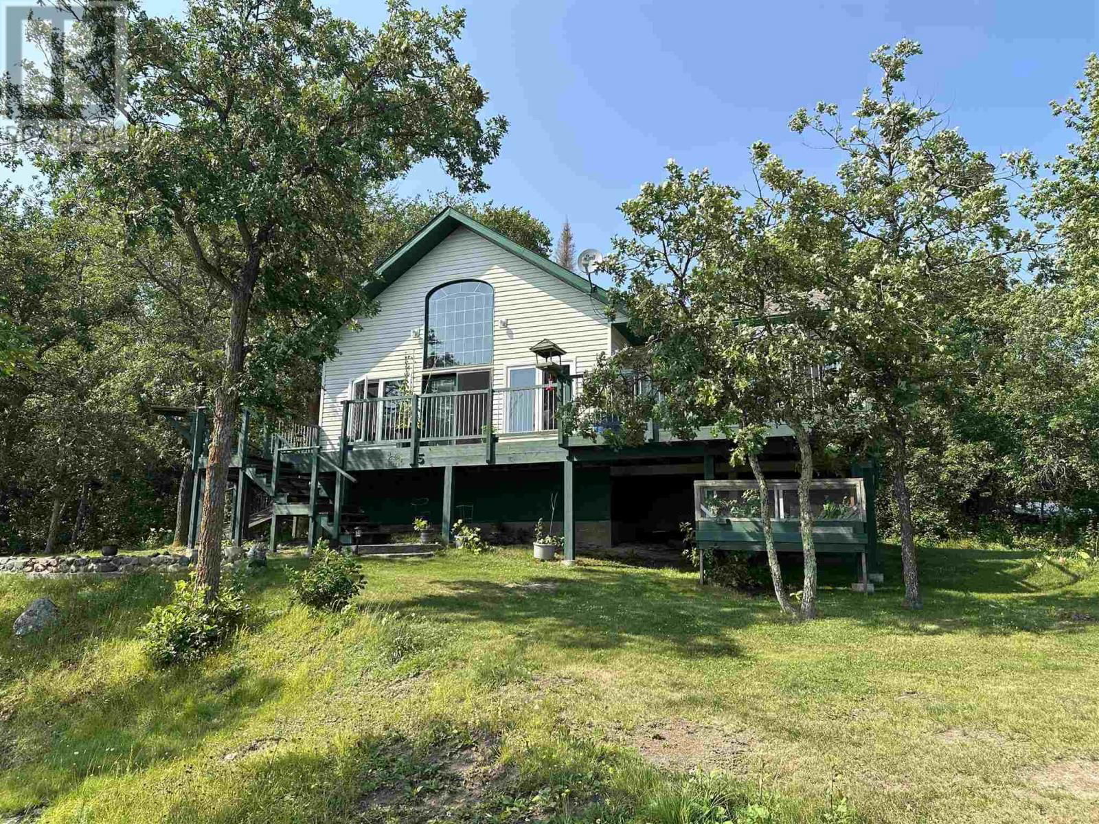 4 WOLF ISLAND Image 5
