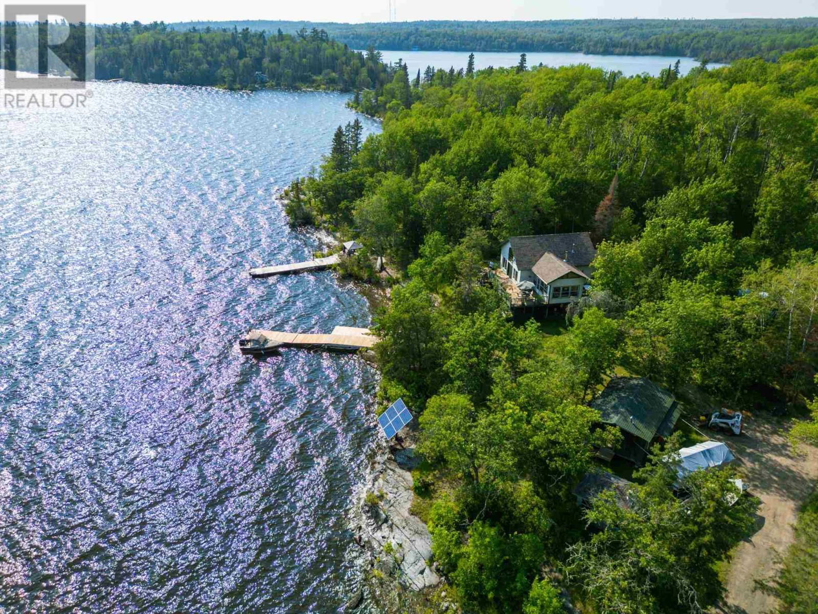 4 WOLF ISLAND Image 50