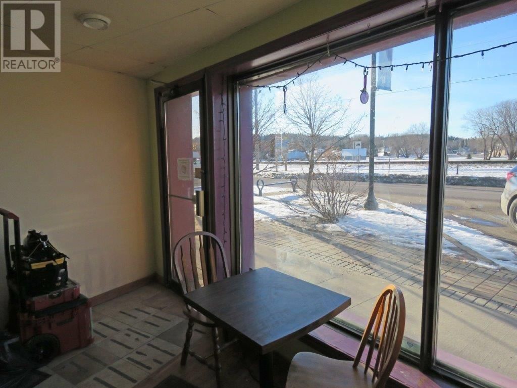 46 FRONT STREET Image 4