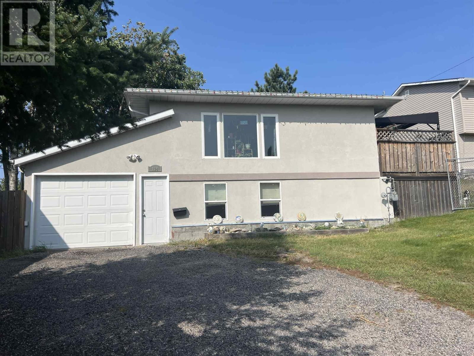 124 Minto Crescent Image 1