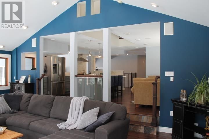 625 DOG LAKE RD Image 18