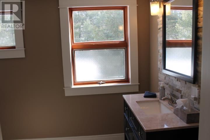 625 DOG LAKE RD Image 30
