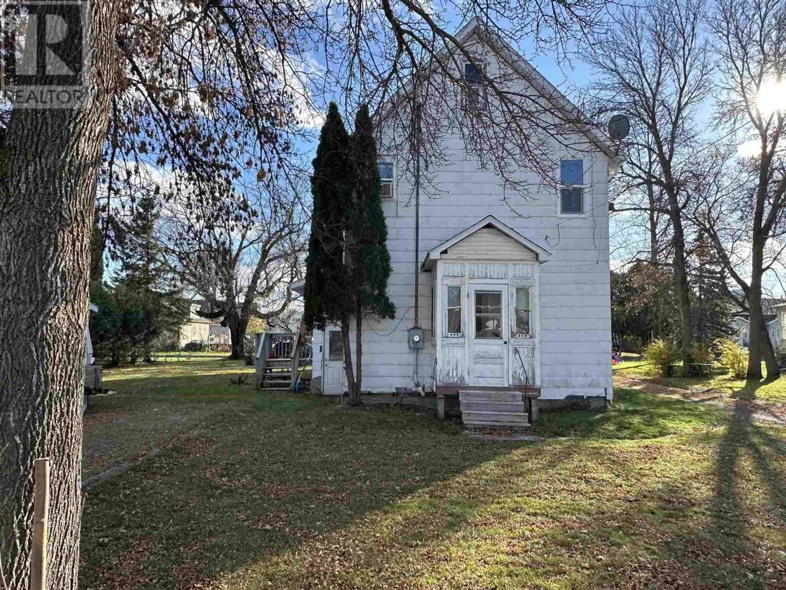 314 FIRST ST Image 3