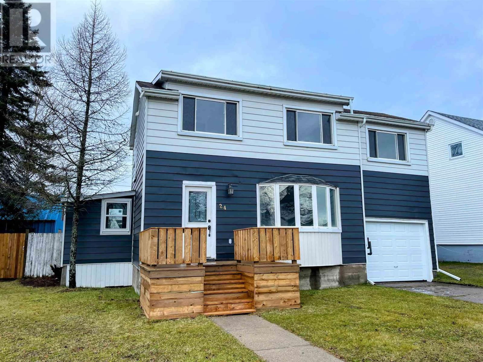 24 STEVENS AVE Image 1