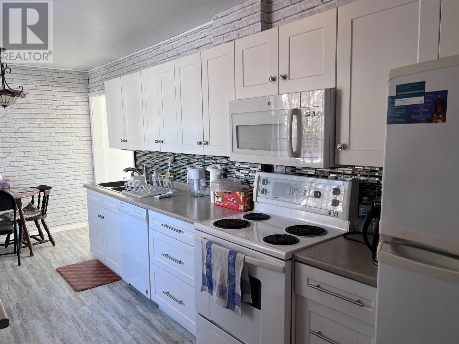 77 YAWKEY AVE Image 4