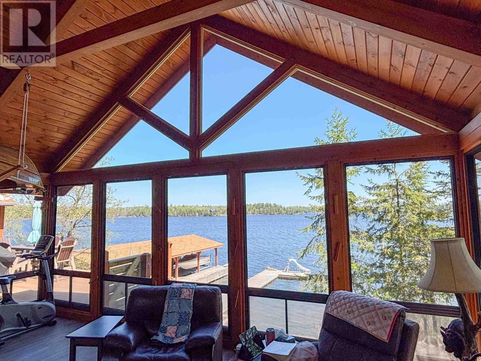 65 POPLAR BAY RD Image 16