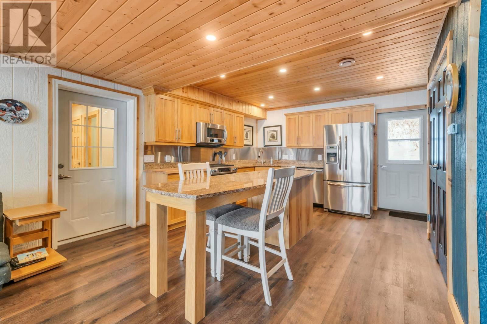 65 POPLAR BAY RD Image 29