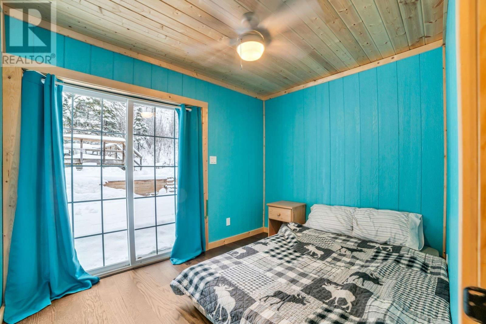 65 POPLAR BAY RD Image 32