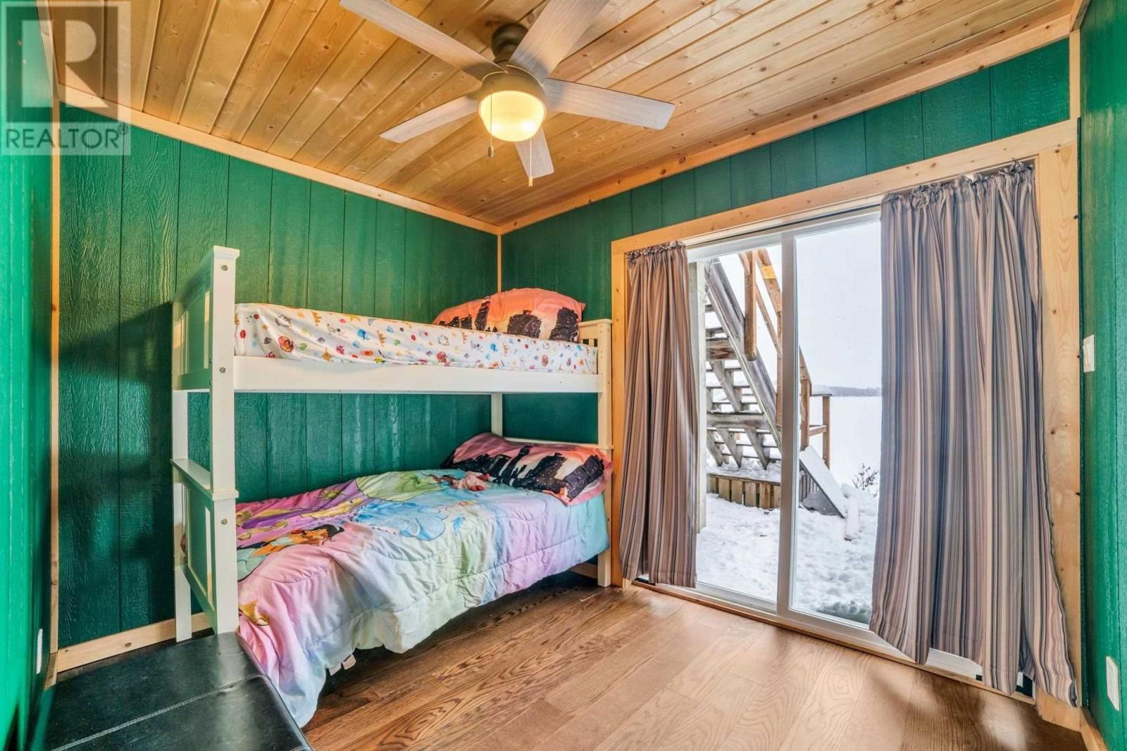 65 POPLAR BAY RD Image 34