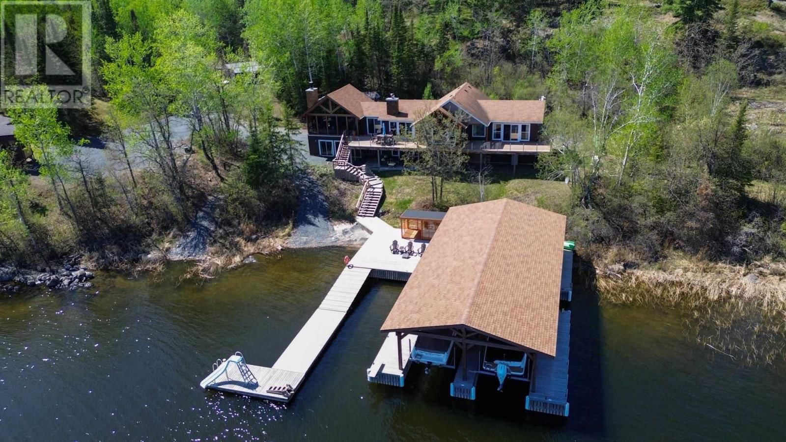65 POPLAR BAY RD Image 38
