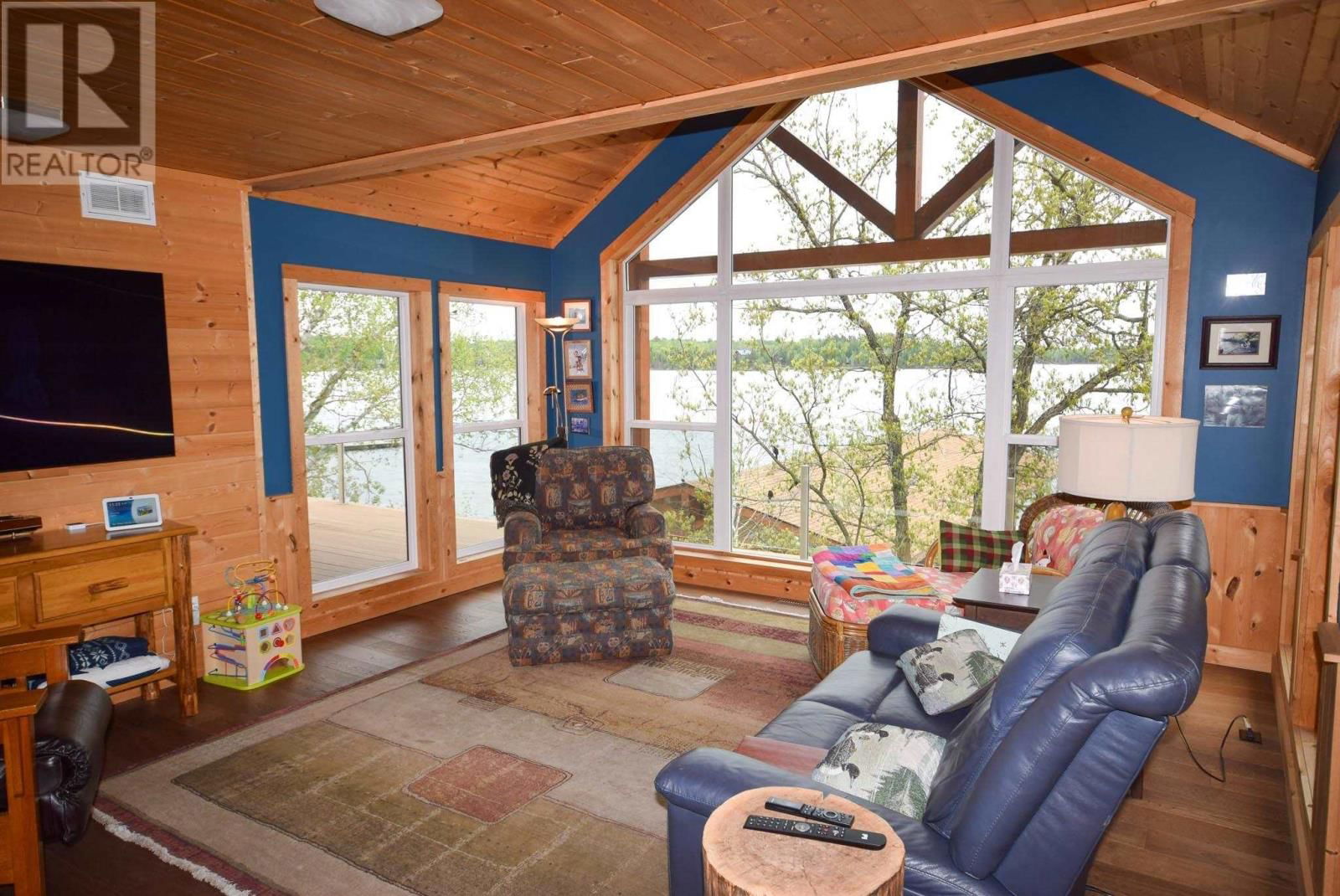 65 POPLAR BAY RD Image 14