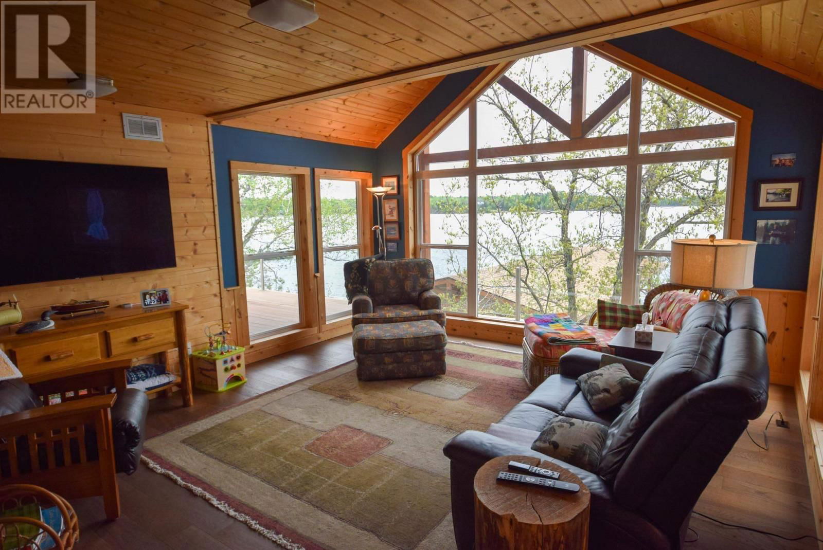 65 POPLAR BAY RD Image 8