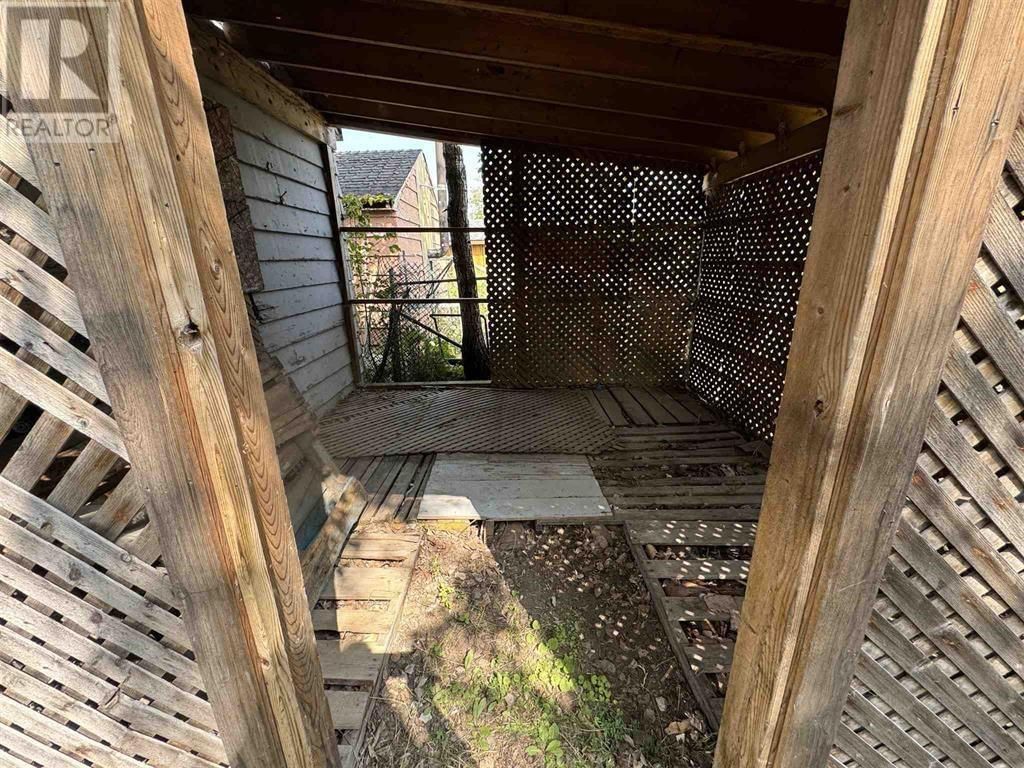46 NEEBIG AVE Image 38