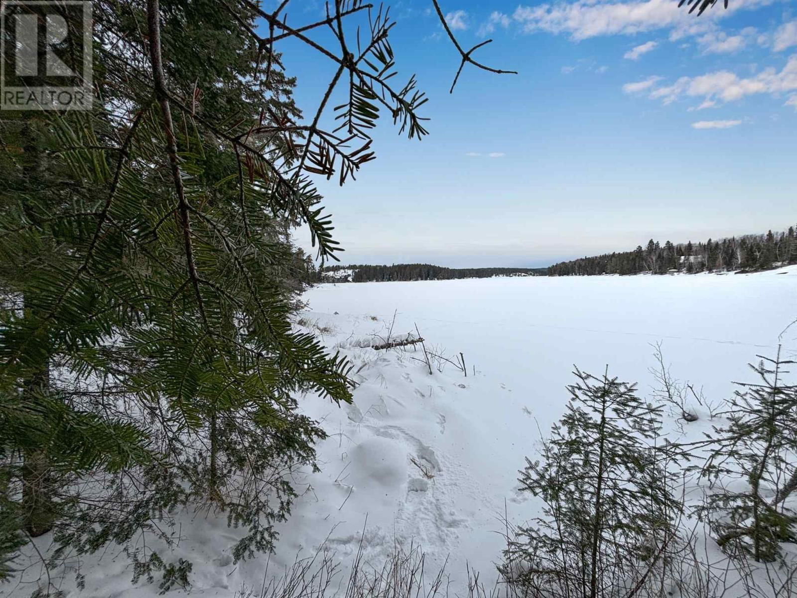 4 GRASSY LAKE Image 12