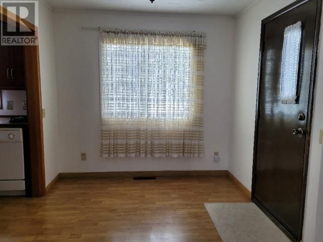 15 PARK CRES Image 4