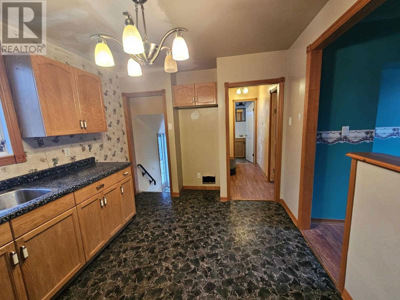 10 KINGFISHER PL Image 30