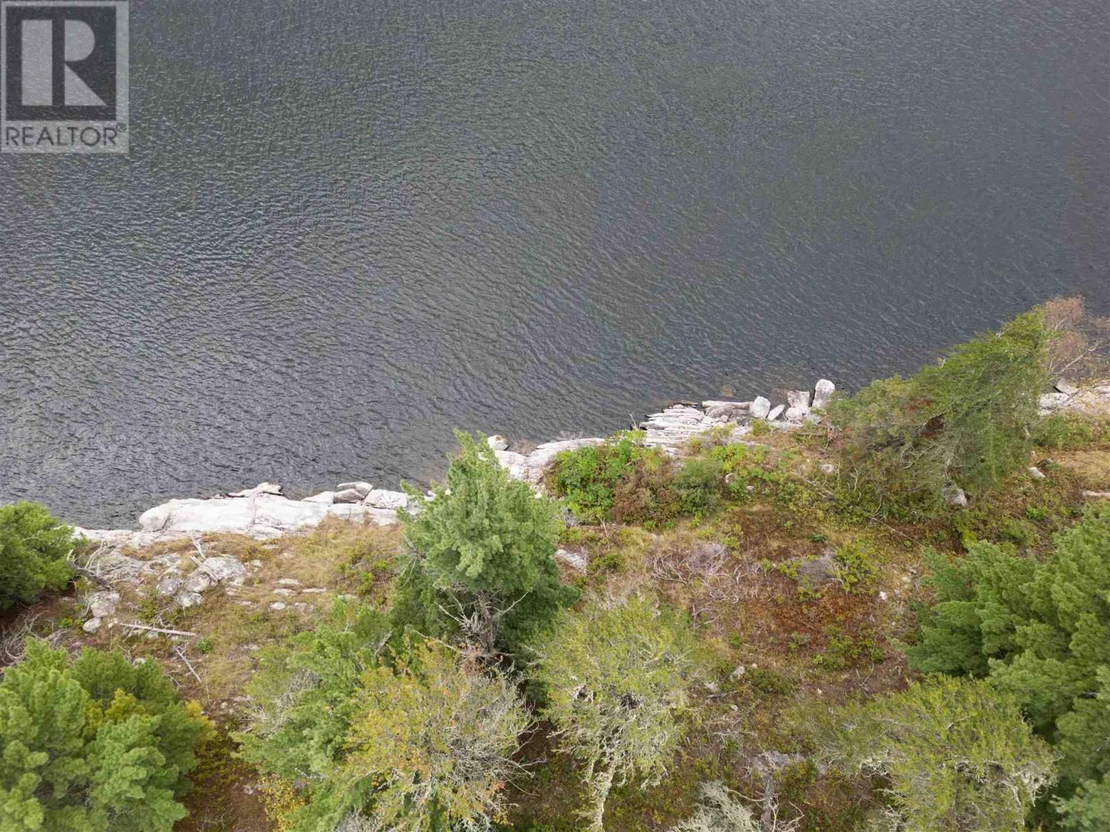 4 PETERSON DR Image 29