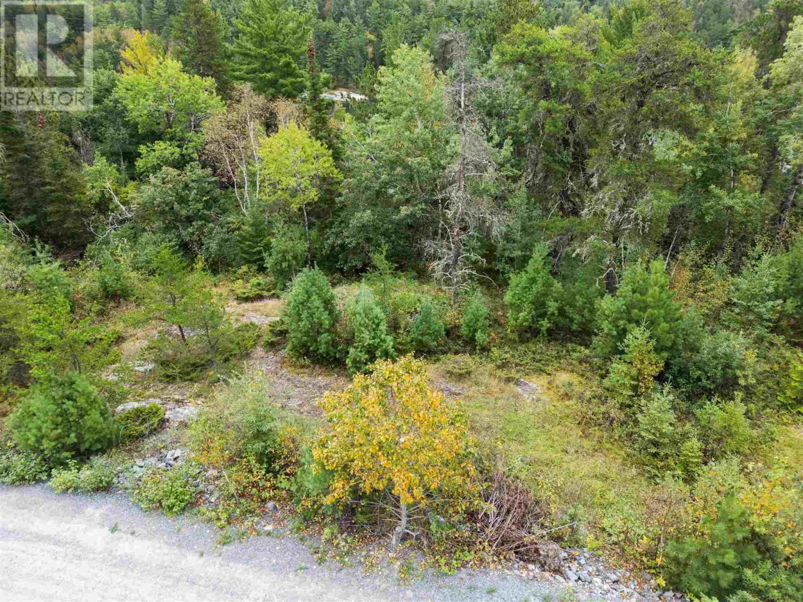 4 PETERSON DR Image 30