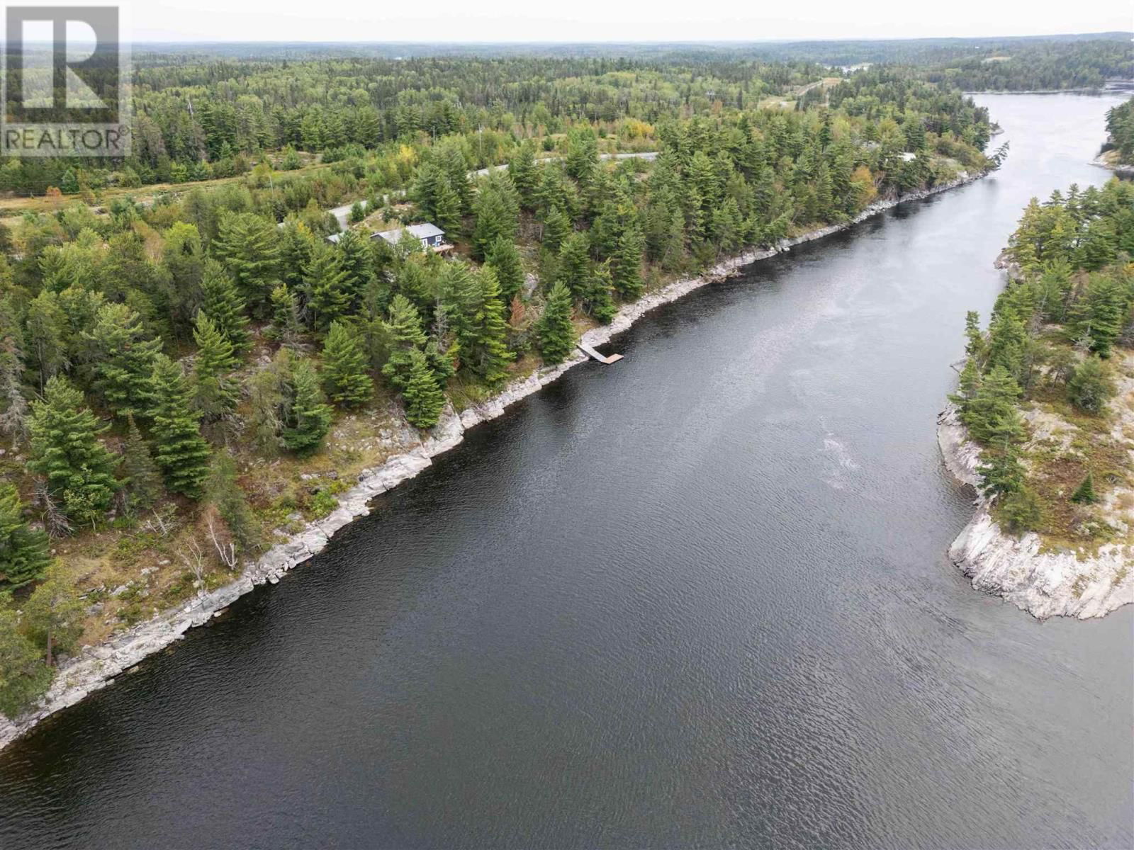 4 PETERSON DR Image 31