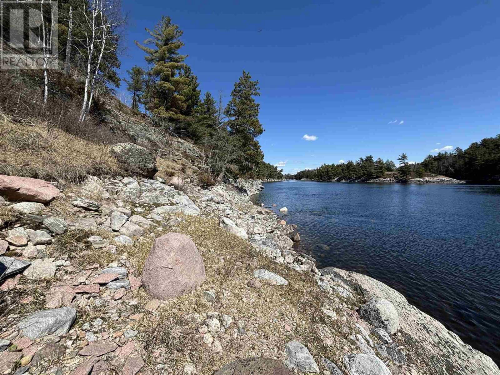 4 PETERSON DR Image 7