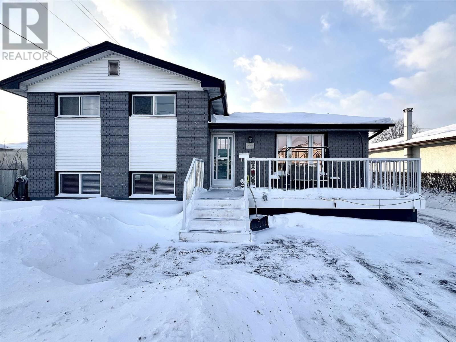 217 Mountdale Ave Thunder Bay, Ontario