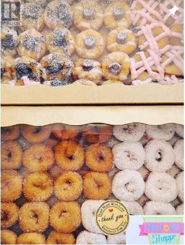 Image #1 of Restaurant for Sale at Mini Donut Shoppe, Thunder Bay, Ontario