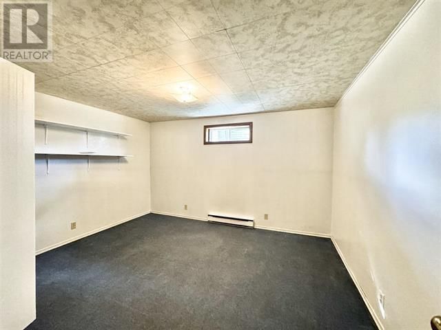 34 LAVERENDRYE CRES Image 22