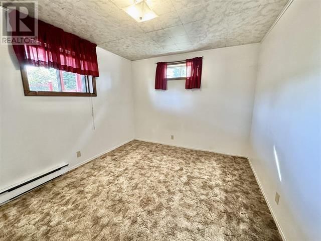 34 LAVERENDRYE CRES Image 27