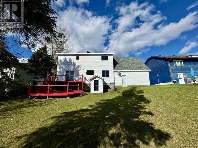 34 LAVERENDRYE CRES Image 32