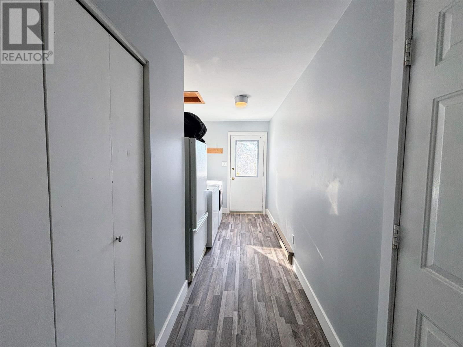 4 NUGGET ST Image 14