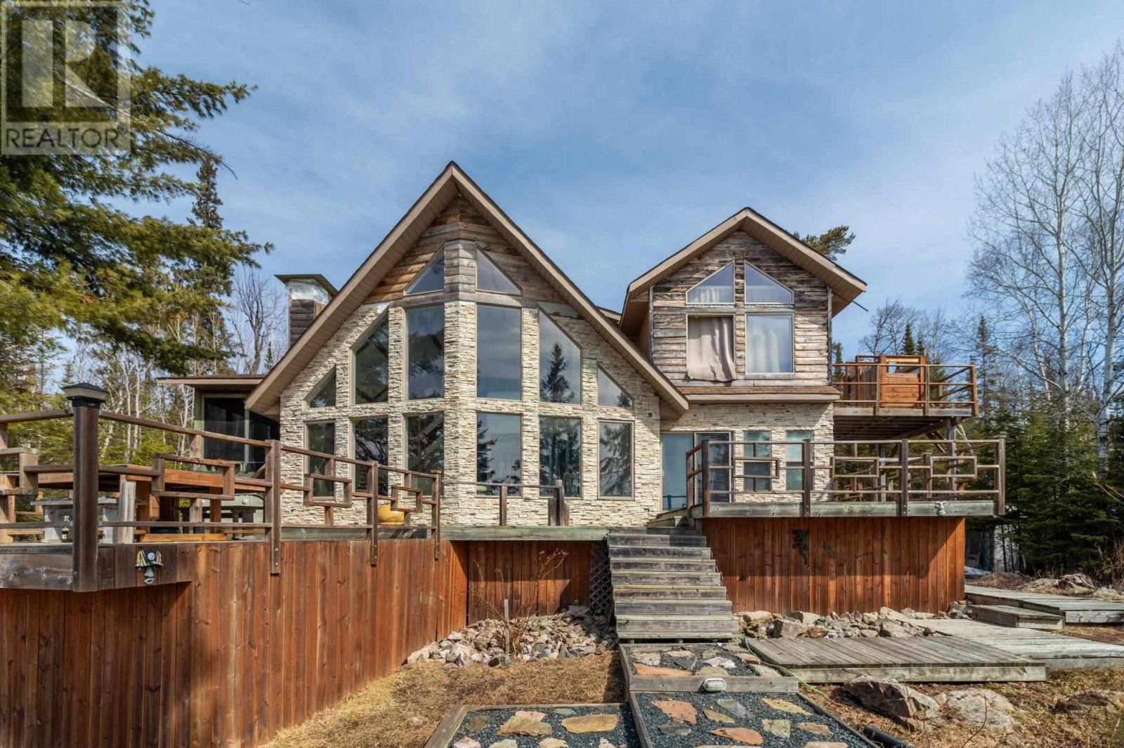 110 POPLAR BAY RD Image 25