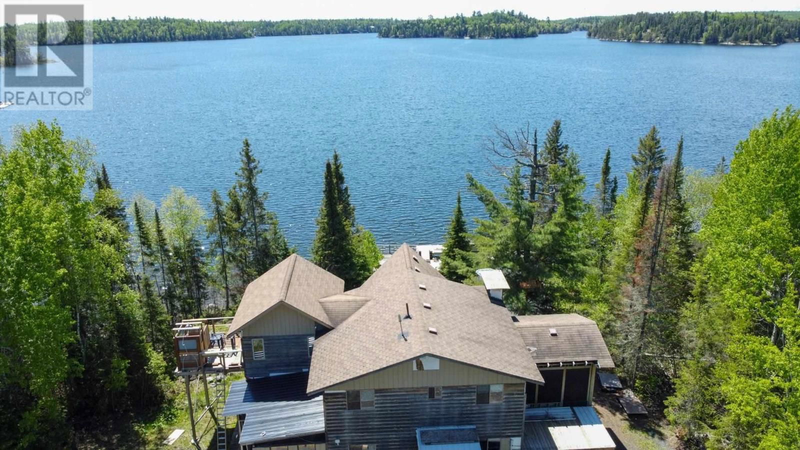 110 POPLAR BAY RD Image 28