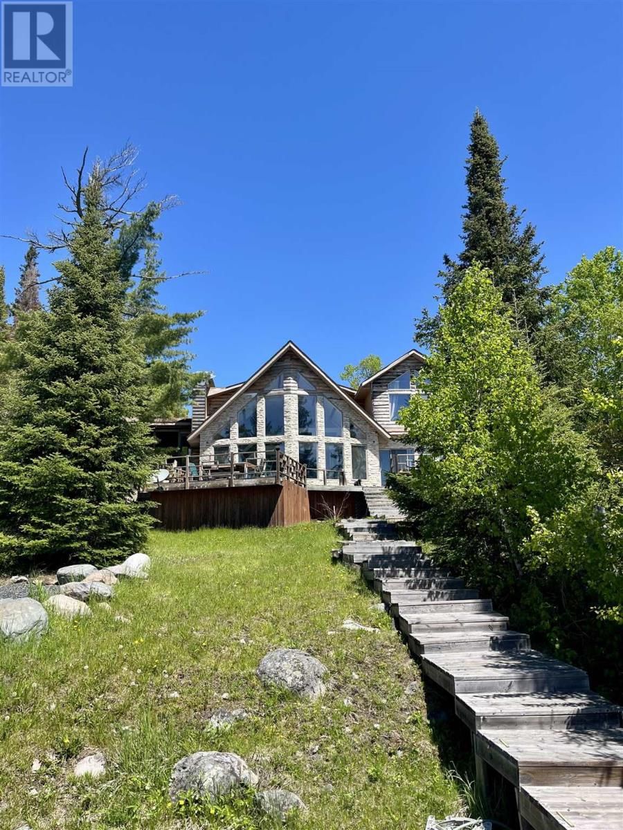 110 POPLAR BAY RD Image 4