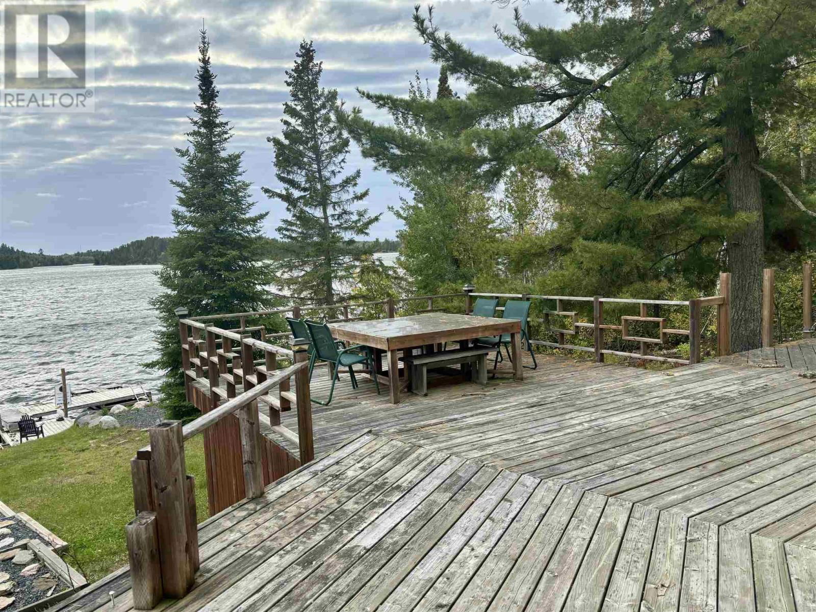 110 POPLAR BAY RD Image 40