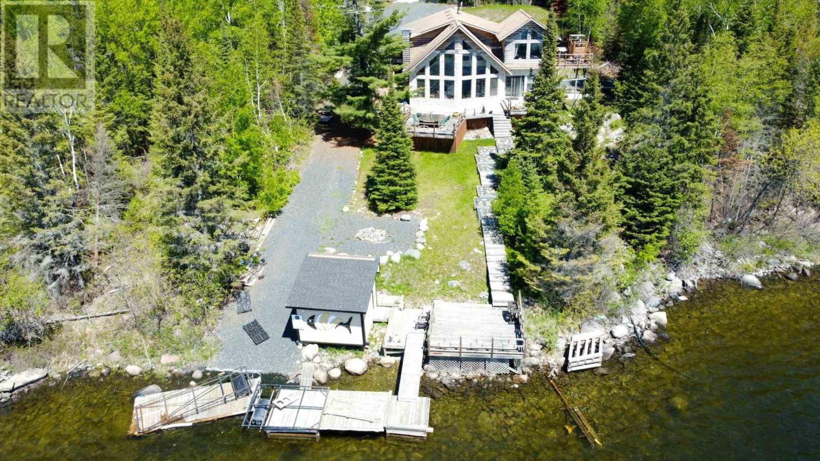 110 POPLAR BAY RD Image 42