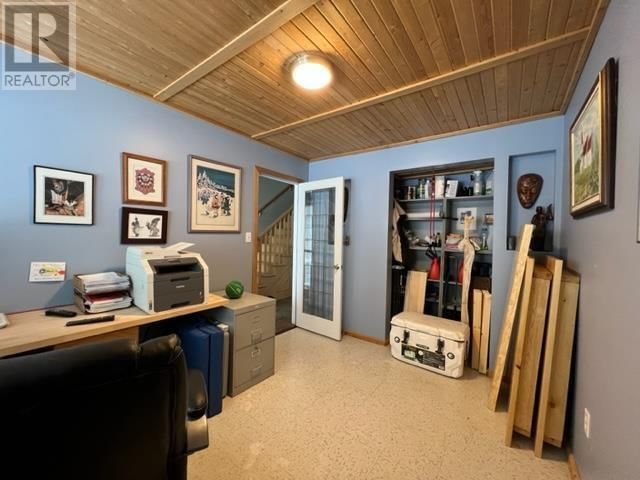 100 QUEEN ST Image 28