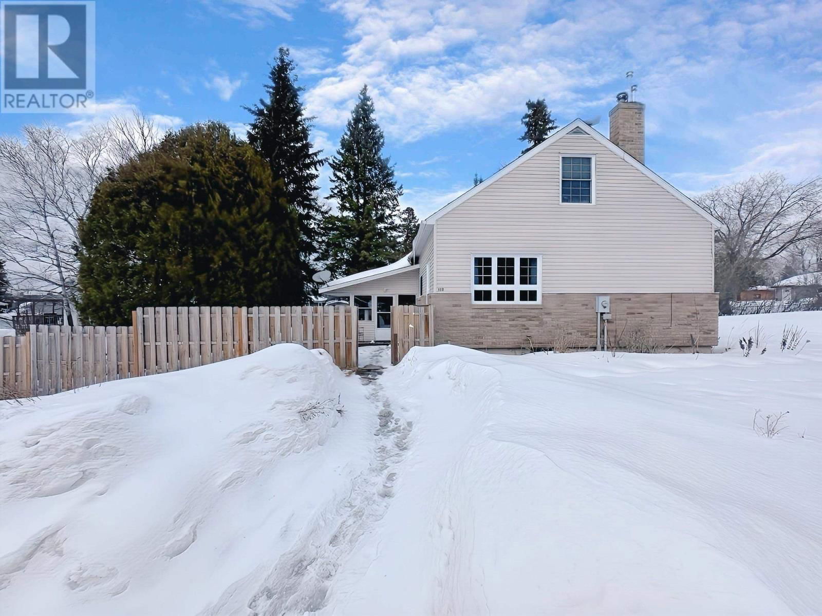 102 PARK DR Image 1