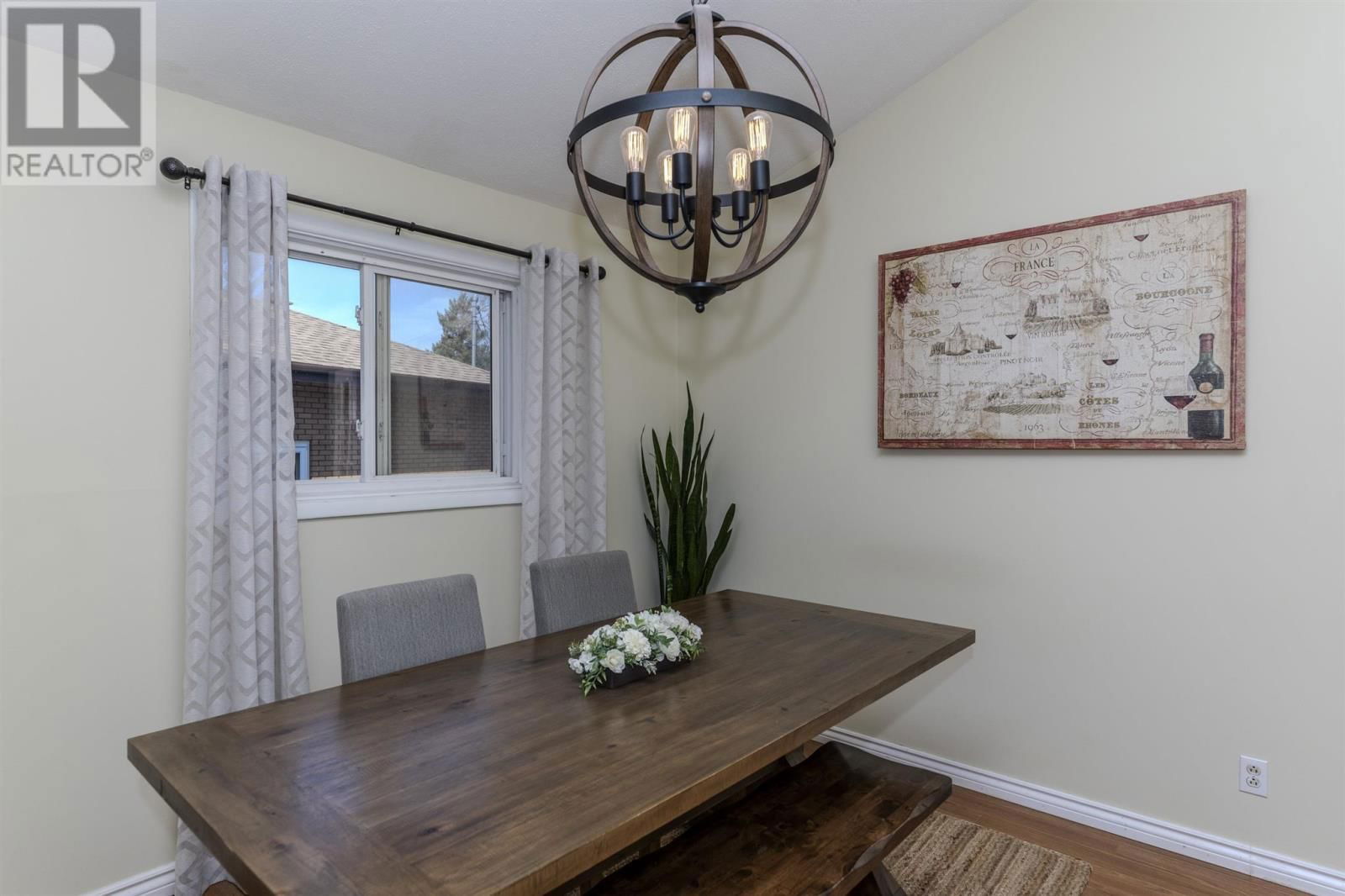 439 WESTBURY CRES Image 10