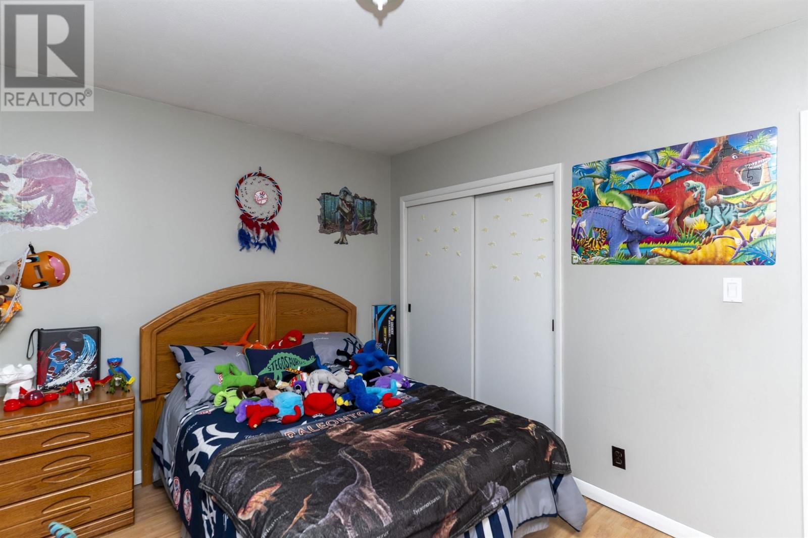 439 WESTBURY CRES Image 24