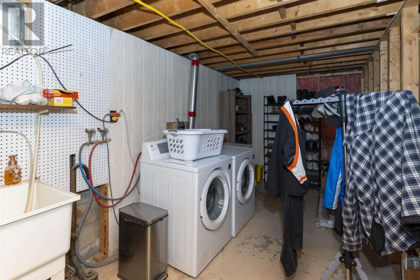 439 WESTBURY CRES Image 31
