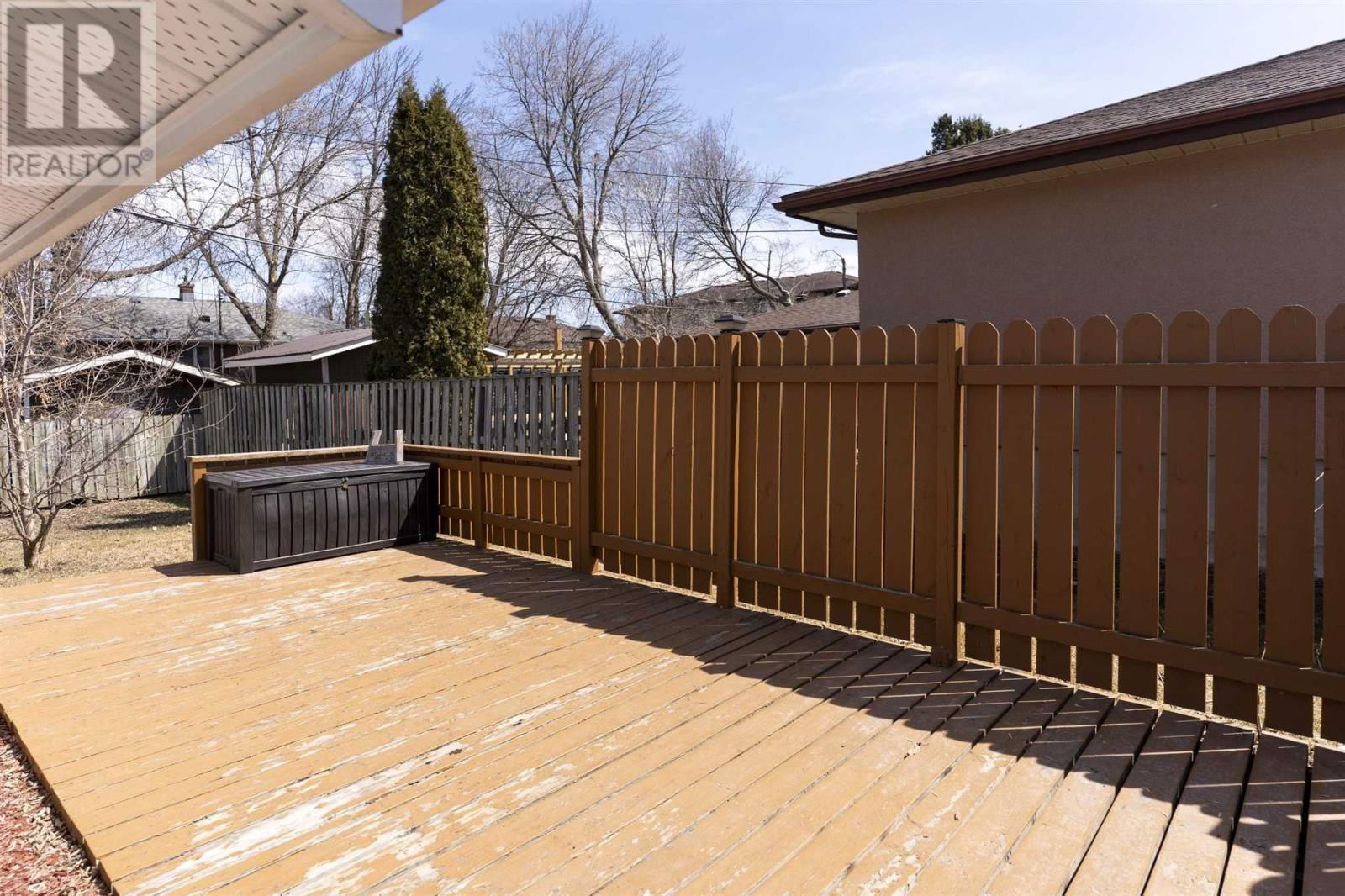 439 WESTBURY CRES Image 36