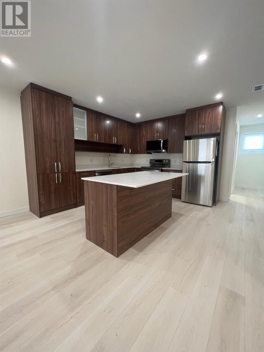 397 EMPIRE AVE Image 3