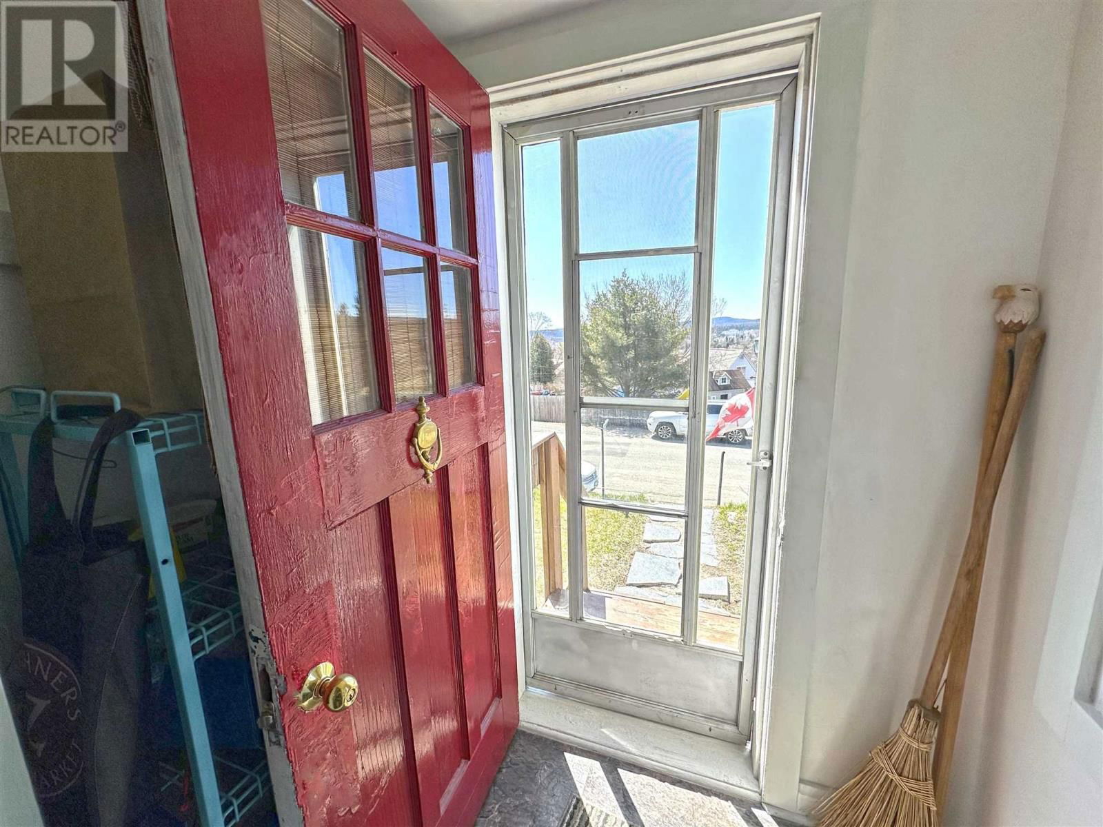 141 MCKIRDY AVE Image 4