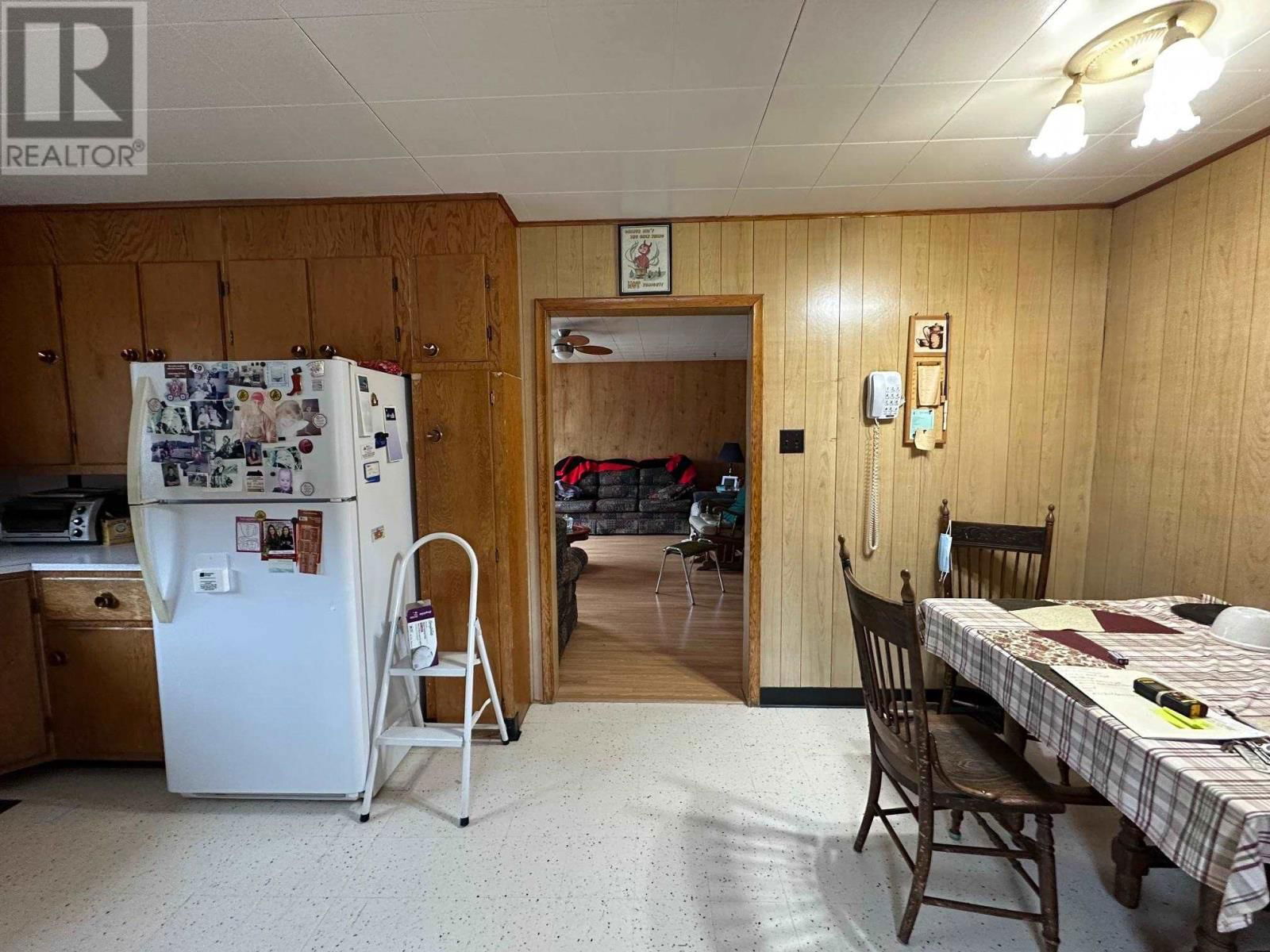 105 COLUMBIA ST Image 11