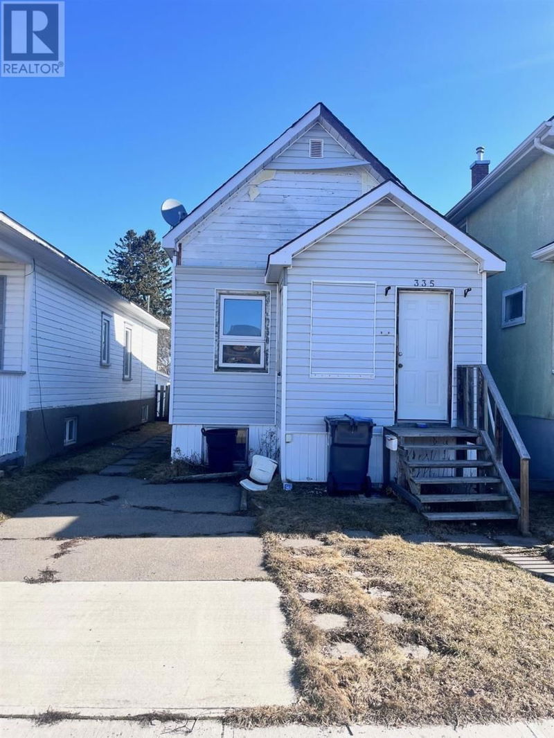 335 Heron St THUNDER BAY, Ontario
