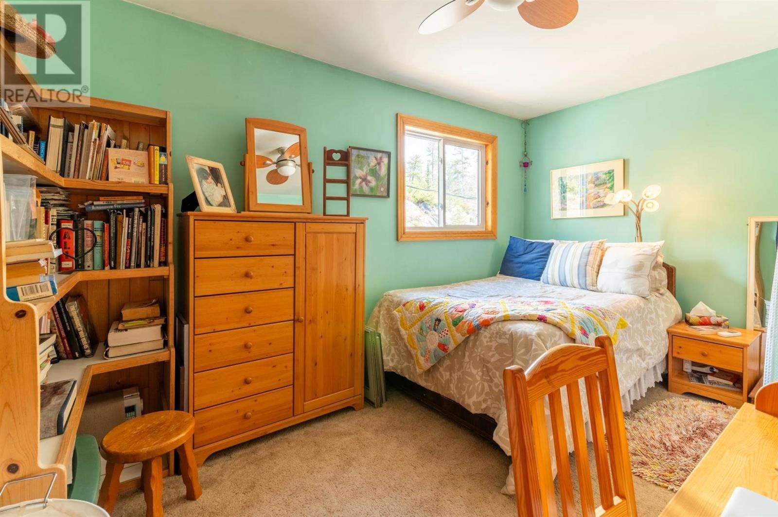 402 BIRCHGROVE RD Image 25