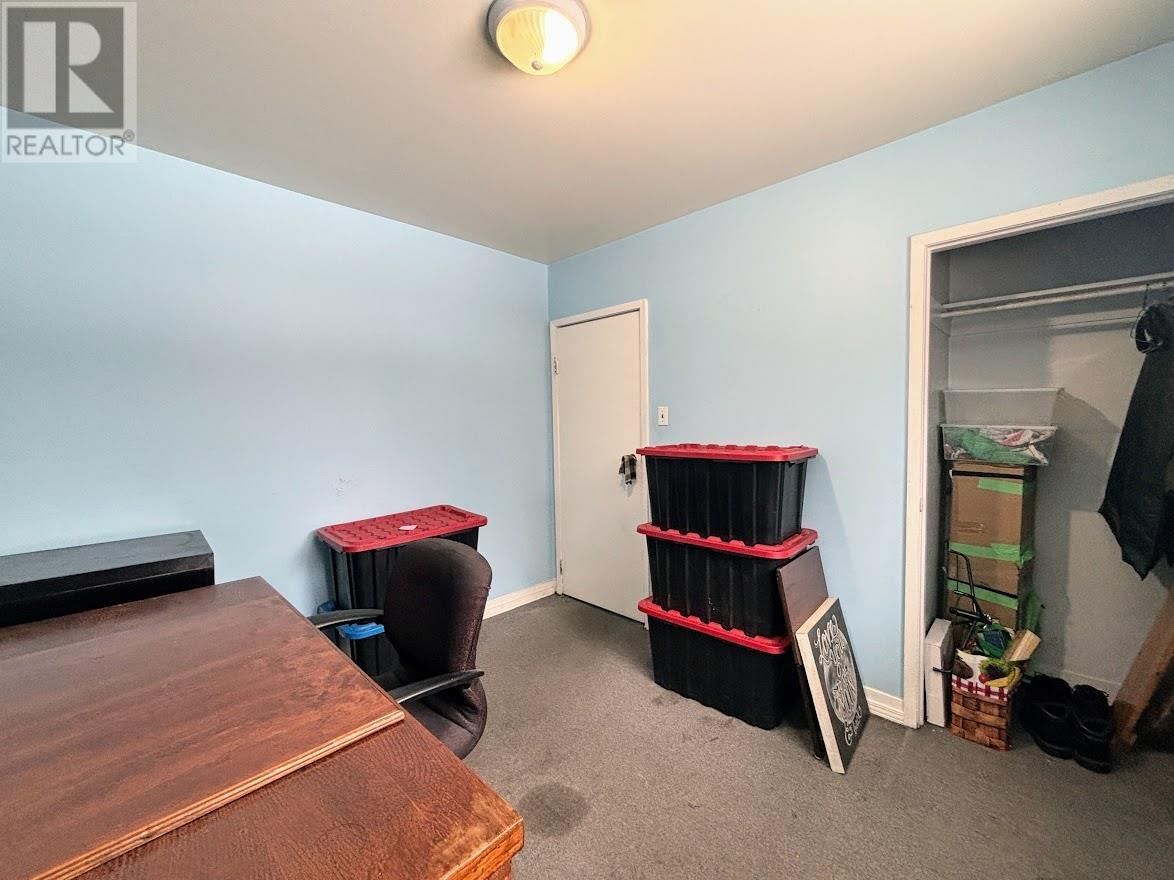 68 NEEBIG AVE Image 17
