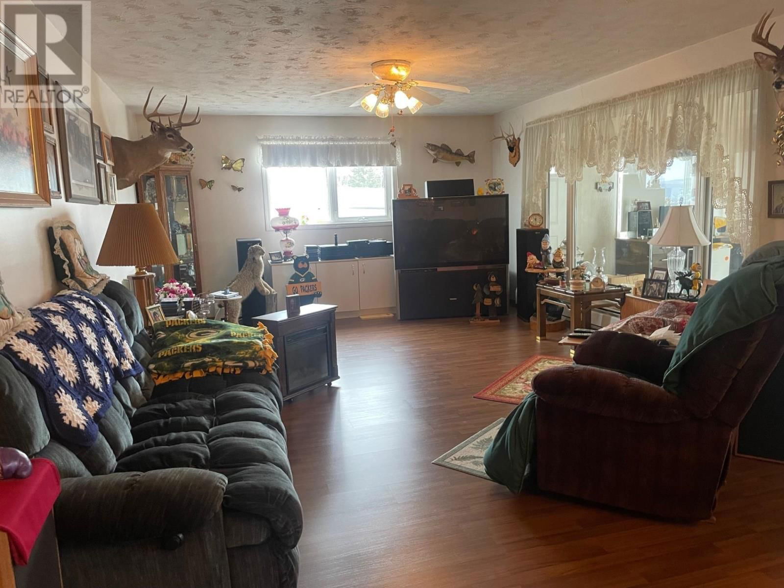 11 PATERSON RD Image 16